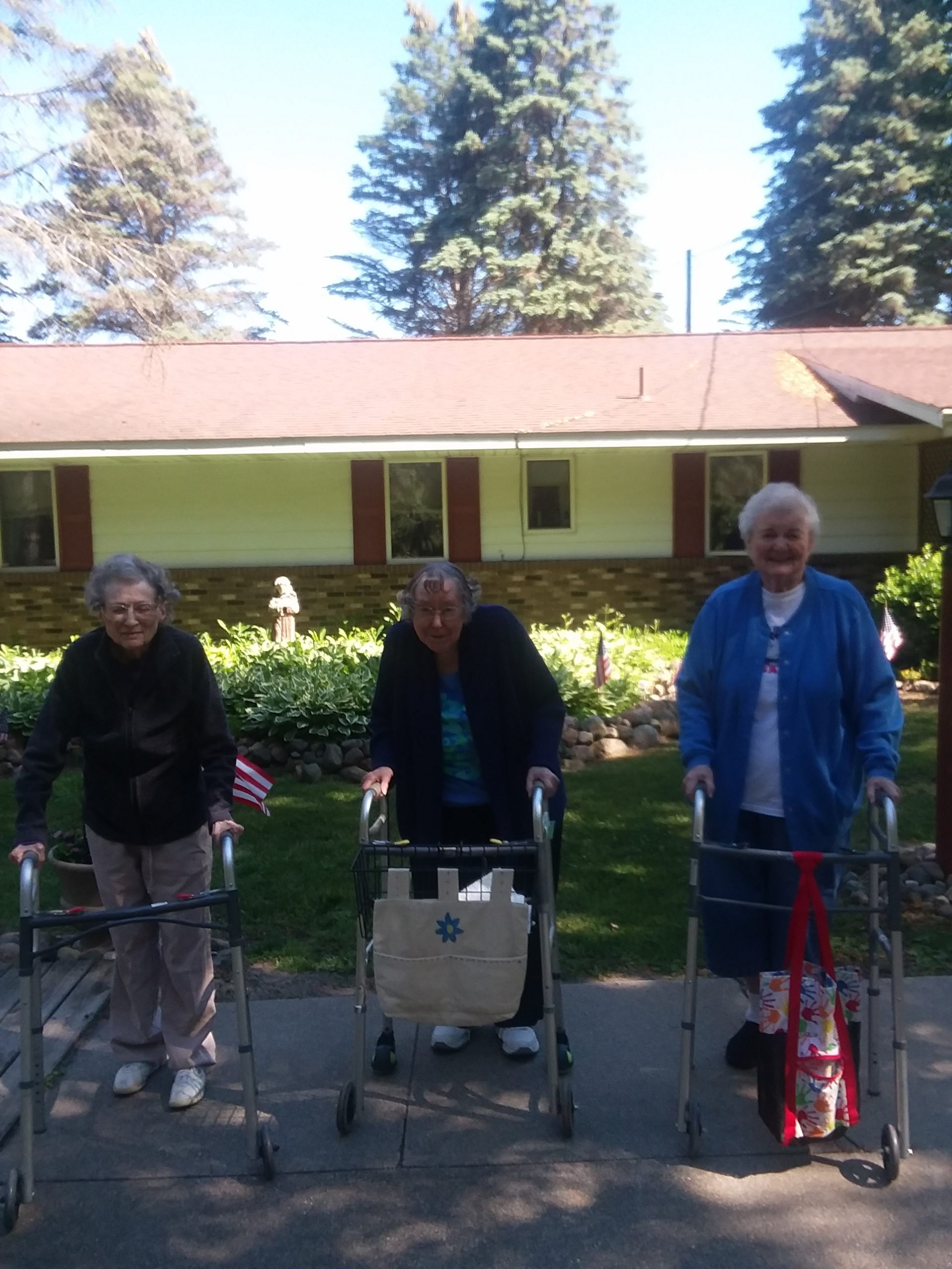 Home-style dining room at Pine Haven Assisted Living